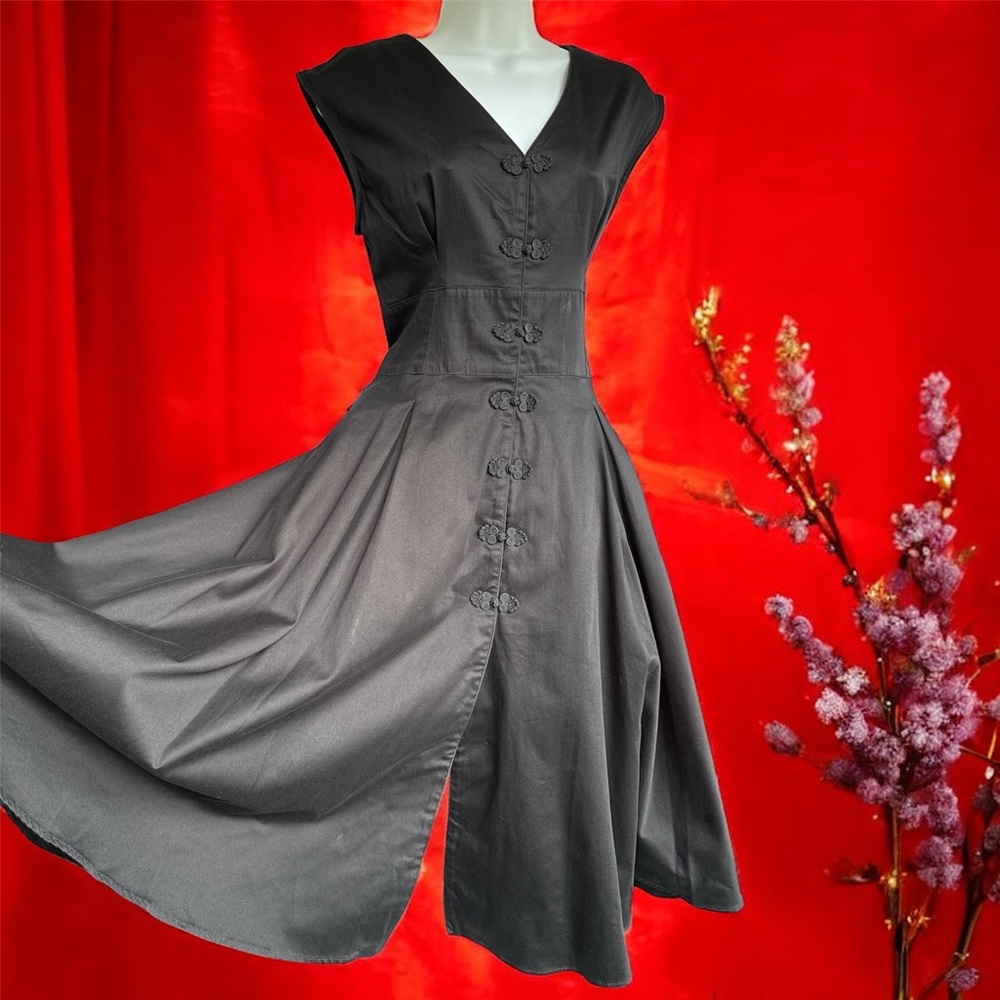 Pinup Couture Asian Inspired Sandra Swing Dress - Black Pankou Buttons - Medium - Picture 1 of 4